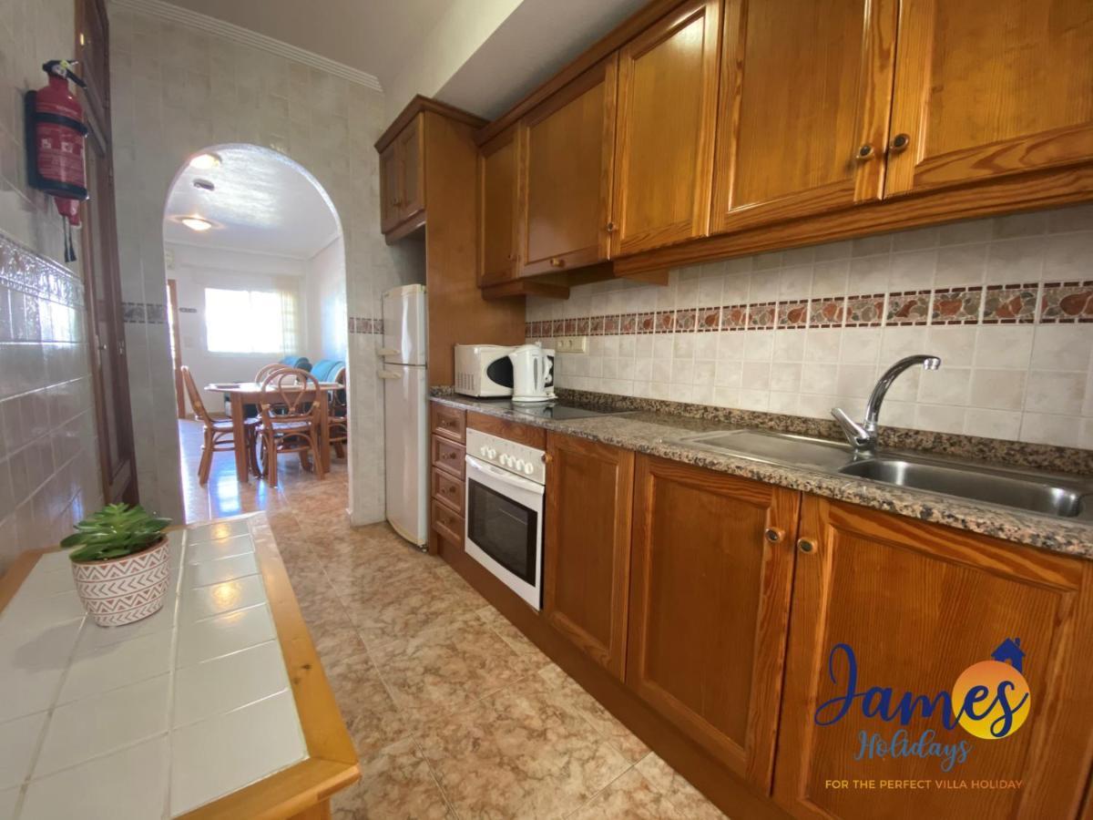 La Cinuelica, R1 1St Floor Apartment Com Pool L180 Торрев'єха Екстер'єр фото