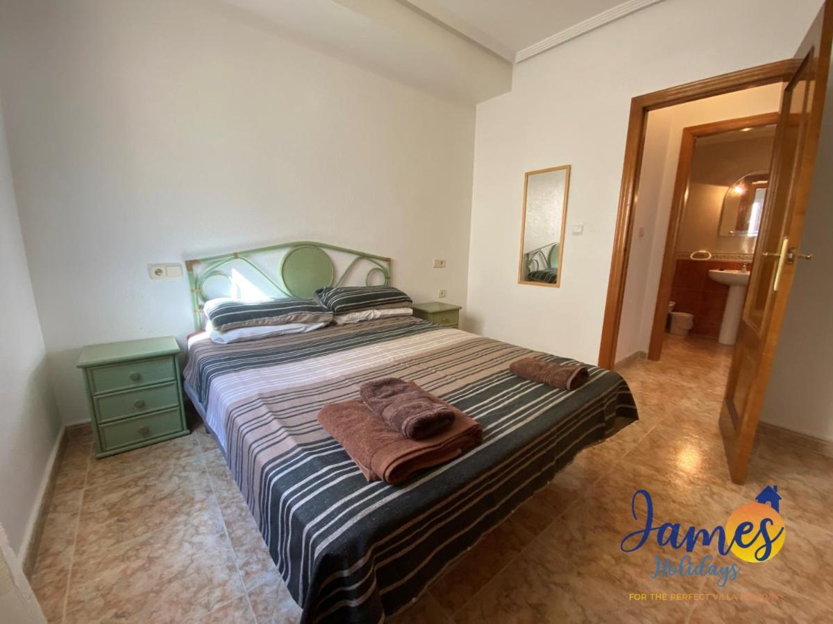 La Cinuelica, R1 1St Floor Apartment Com Pool L180 Торрев'єха Екстер'єр фото